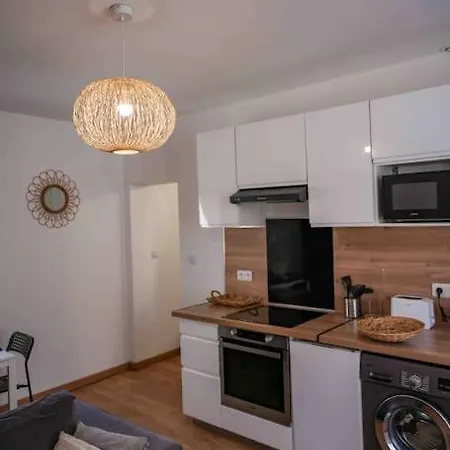 Cosy A Deux Pas Du Centre-ville Appartamento *